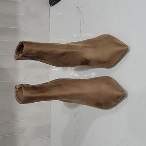 Dolce vita booties in an